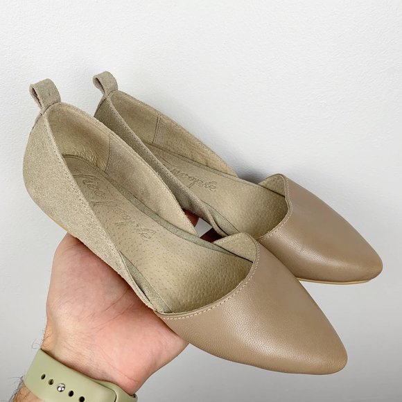 Free People Shoes - NWT Free People Tan Pointed Toe Suede Flats 6